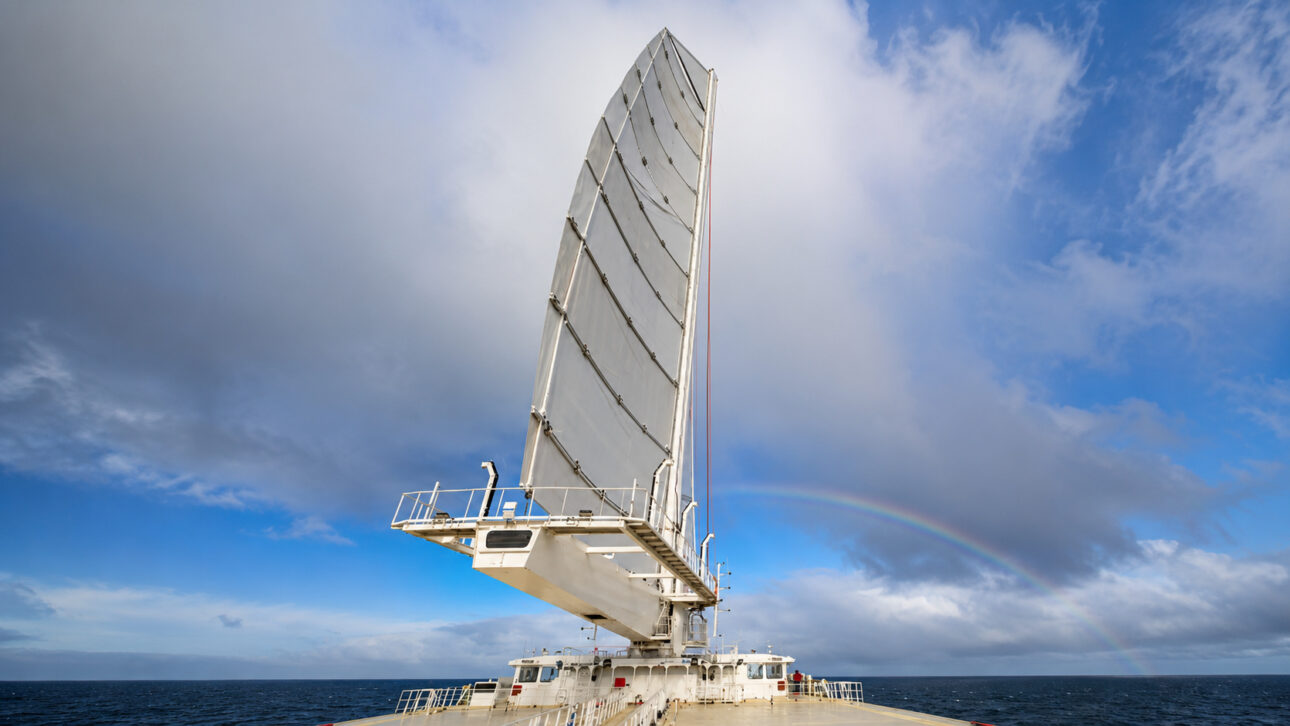 With two giant sails instead of relying solely on the engine, the modern cargo ship Neoliner Origin crossed the Atlantic carrying cars, forklifts, and goods