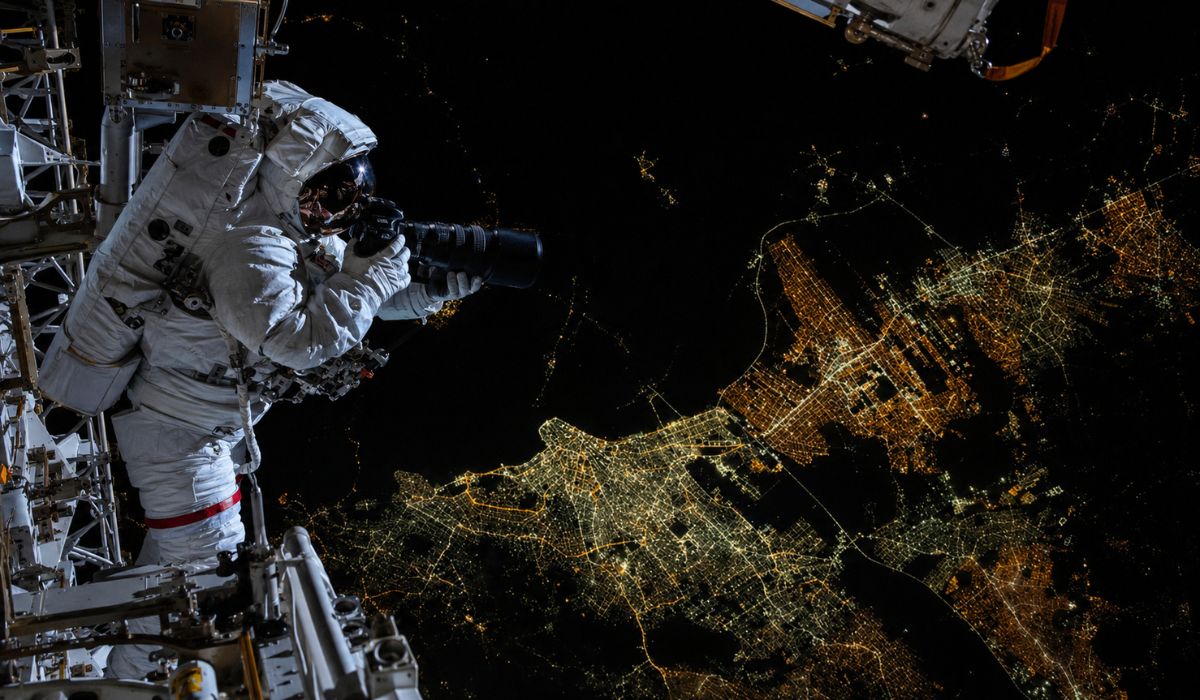 Foto da Nasa mostra Porto Alegre à noite vista da ISS, com avenidas, pontes e cidades da região metropolitana iluminadas a 417 km. (Imagem: Ilustrativa)