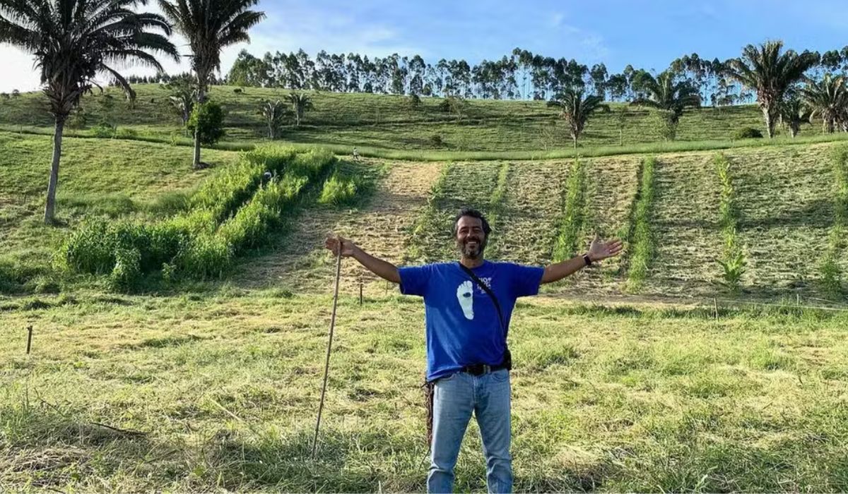 Marcos Palmeira vive entre TV e fazenda em Teresópolis, com 200 hectares, produção orgânica e área de Mata Atlântica protegida por RPPN. - Imagem: Divulgação/Gabriela Gastal