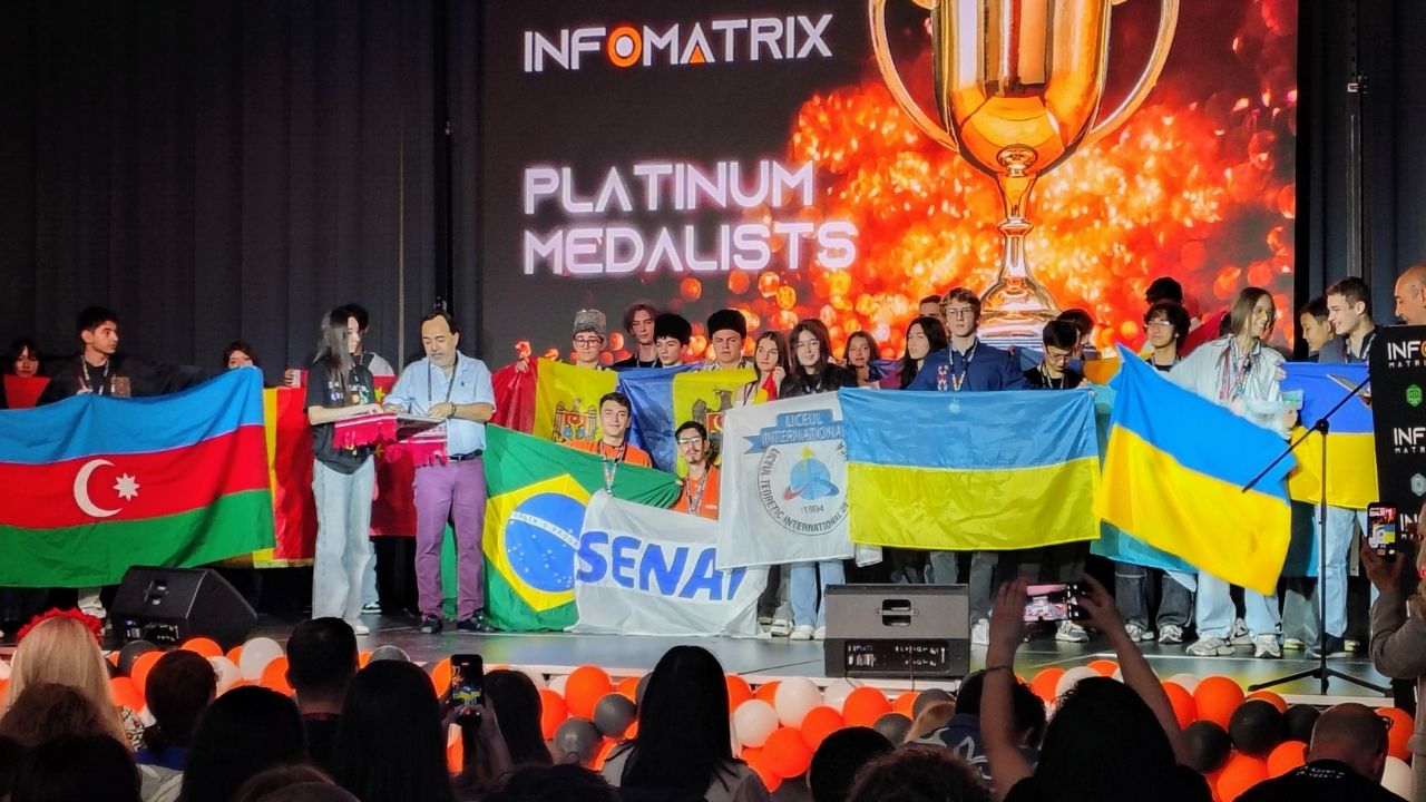 Alunos do SENAI-RS criam Visual Detect com redes neurais para retinoblastoma infantil e vencem na Infomatrix World Final 2026.