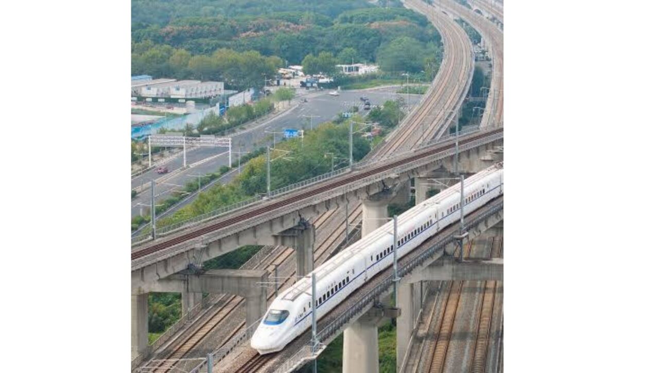 China concluded the 14th Five-Year Plan with the largest high-speed rail network in the world and nearly 200,000 km of expressways, according to Beijing's report.