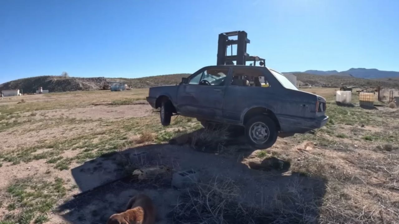 Rancho abandonado tem campos, vazamentos, irrigação e aluguel em reconstrução familiar no sul de Nevada.