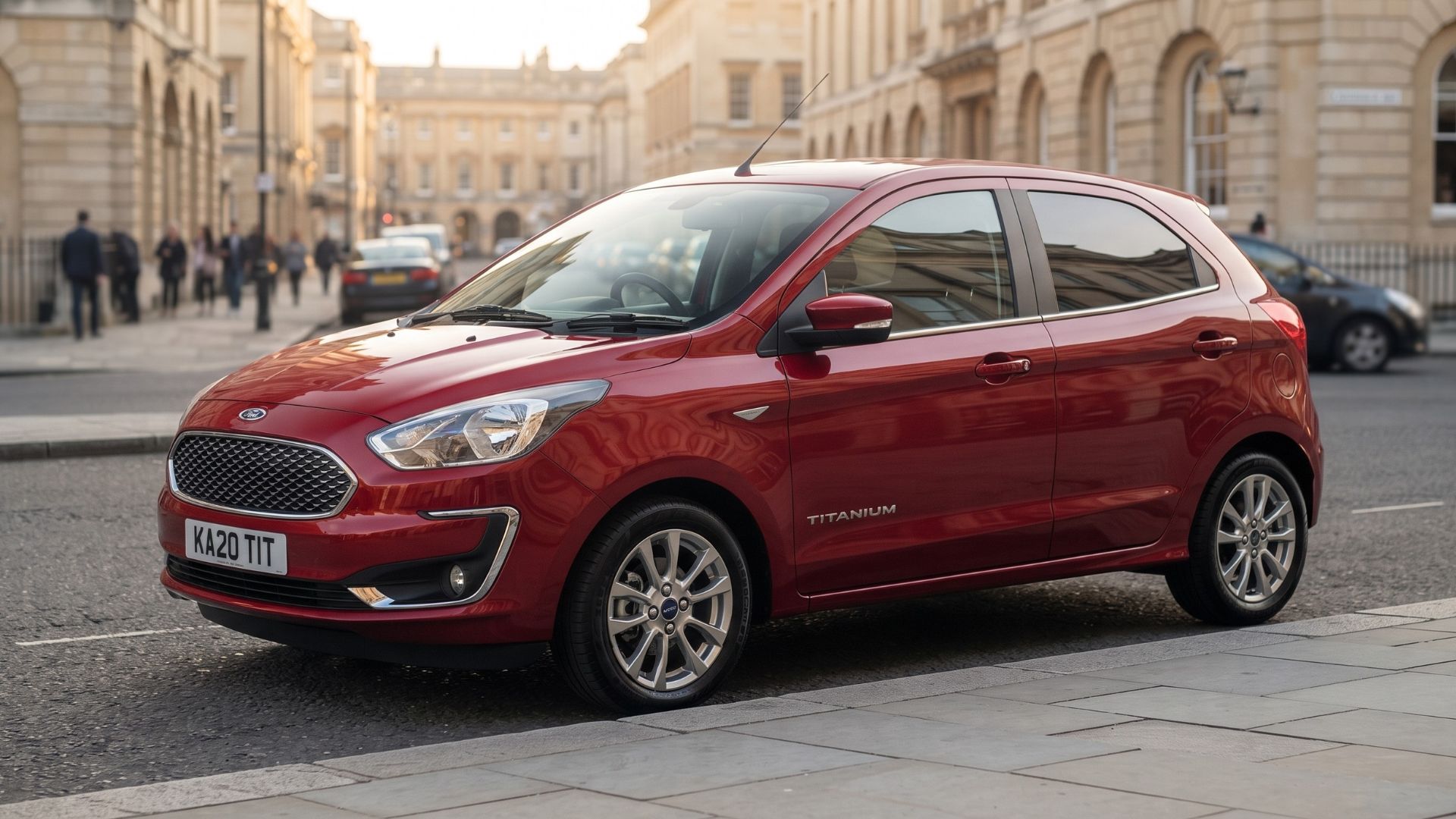 Ford Ka Titanium 2020 tem motor 1.5 de até 136 cv, câmbio automático, 4 airbags, central Sync 2.5 e consumo de até 14 km/l.
