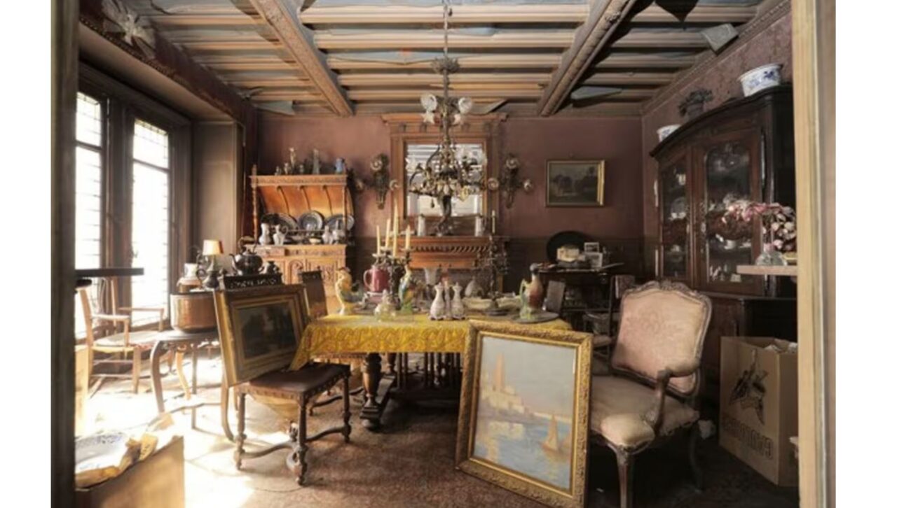 Abandoned apartment of Madame de Florian. Interior of Madame de Florian's apartment © Getty Images