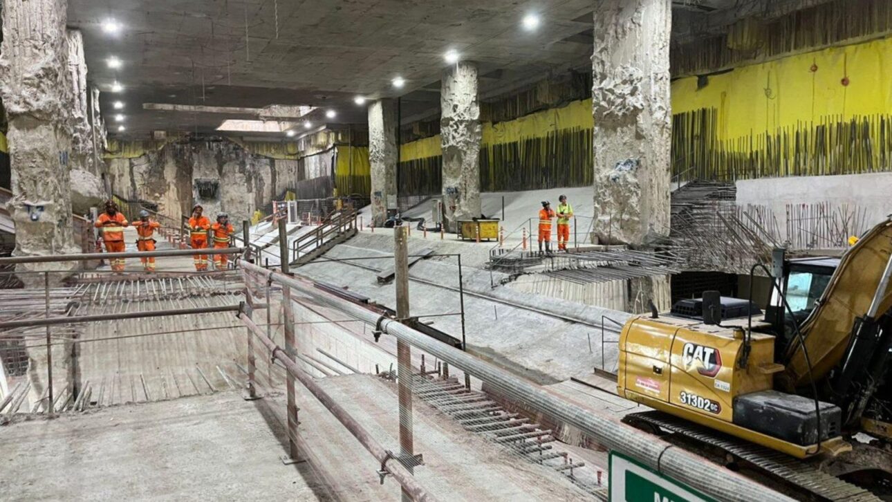 Linha 6-Laranja do metrô de SP estreia com estação recorde, túnel sob o Tietê e trens para 2.044 passageiros na capital.