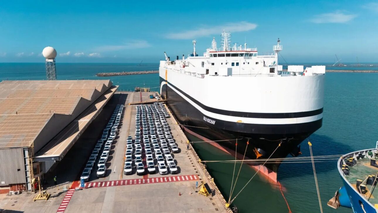 Navio Gold Kochav desembarca 4,3 mil carros da GWM na Portocel, que dobra a movimentação de veículos em seis meses no Espírito Santo.