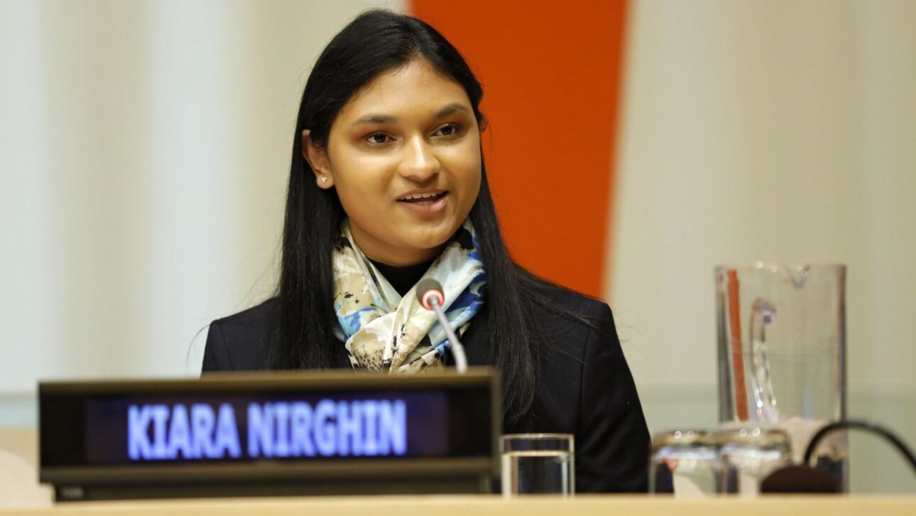 Estudante criou polímero biodegradável com cascas de laranja e abacate para reter água no solo e venceu a Google Science Fair aos 16 anos.