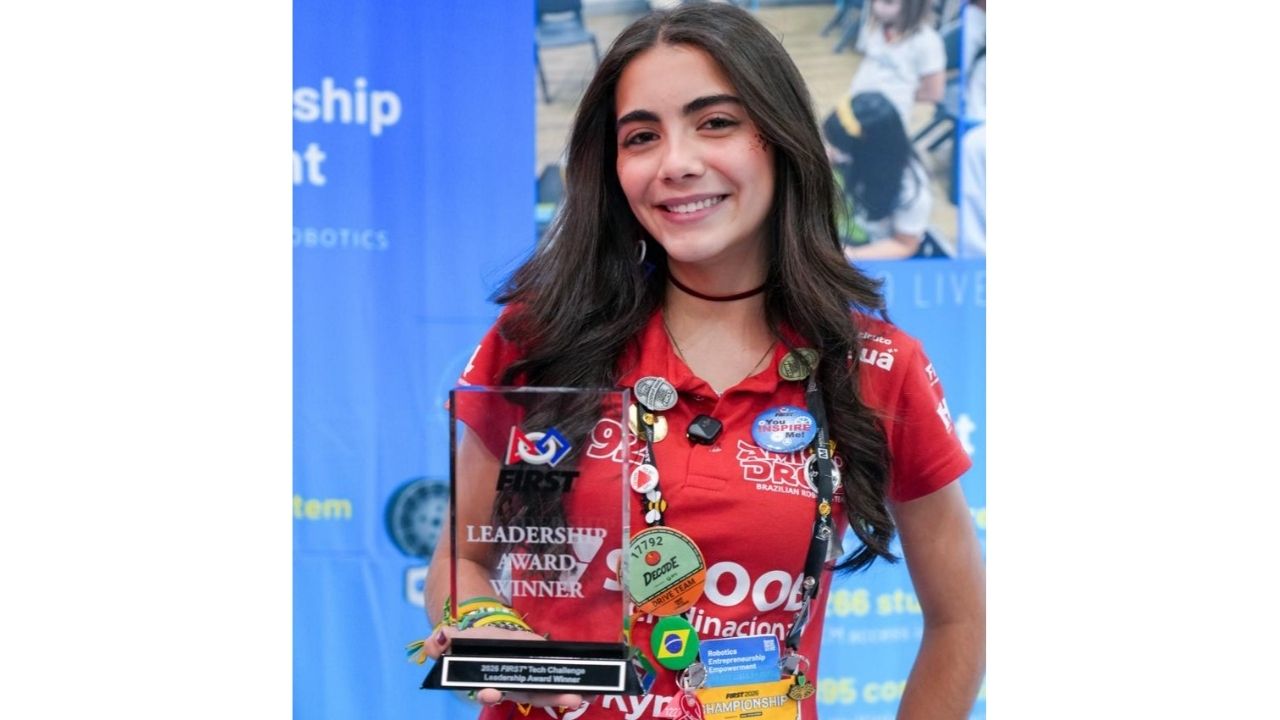 jovens de Minas vencem FIRST Championship 2026 com Amigos Droids, robô sem parafusos e prêmio inédito de Sofia Lana.