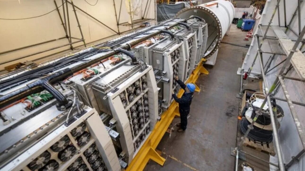 Los contenedores fueron refrigerados con nitrógeno en la cápsula, lo que solo es viable en ambientes sin humanos. (Foto: Reproducción, Microsoft)