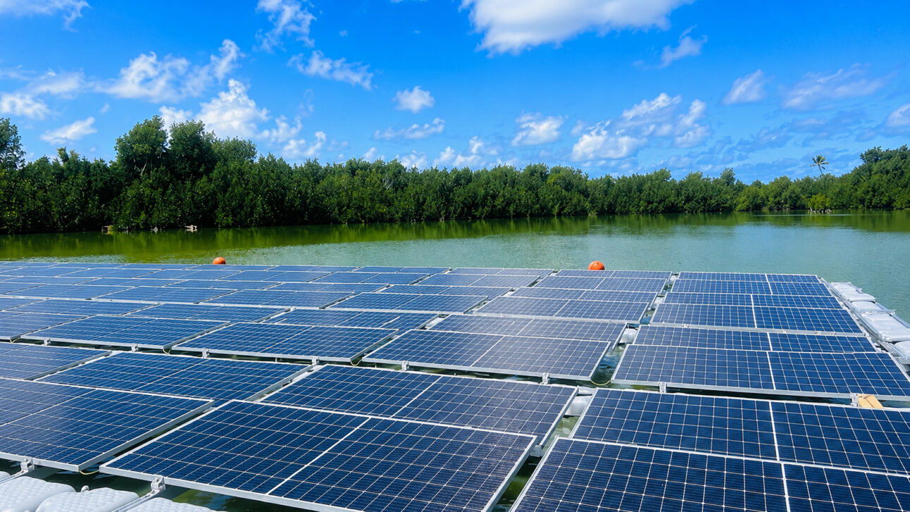 Os 184 painéis solares flutuantes ajudam a reduzir diesel importado em Funafuti