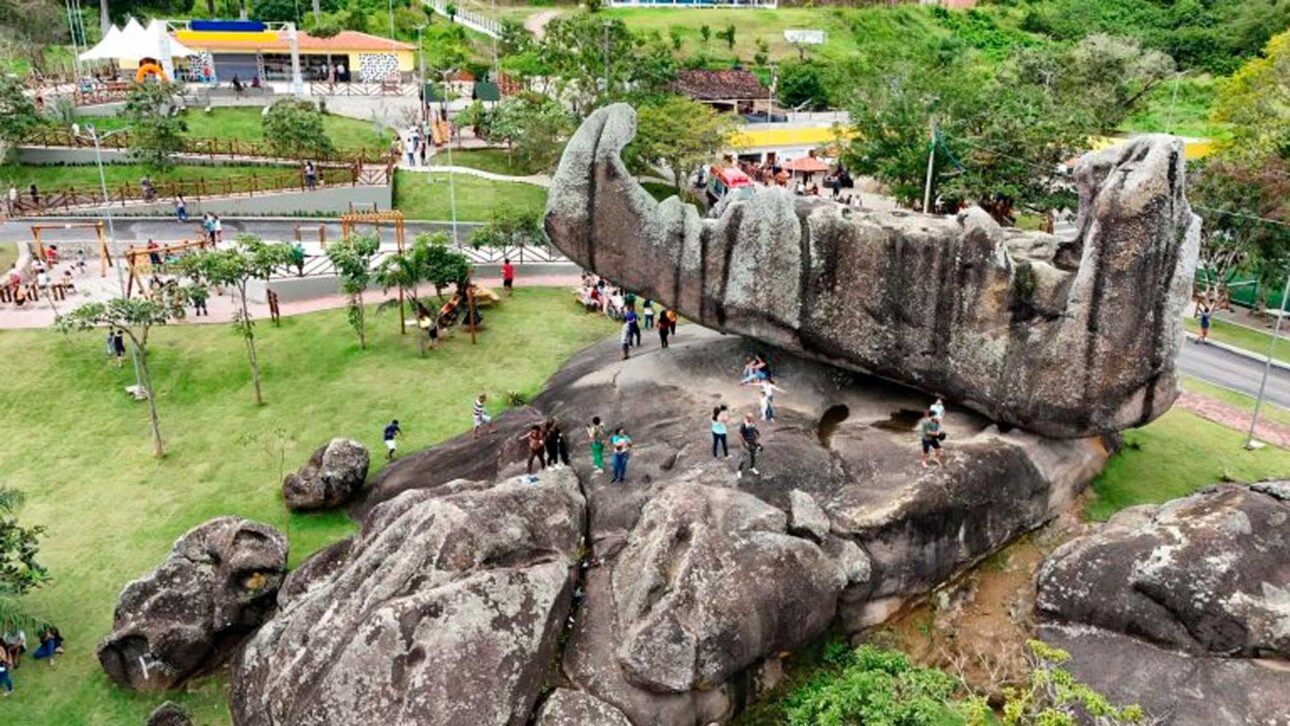 Pedra do Navio não fazia parte da paisagem urbana de Bom Jardim