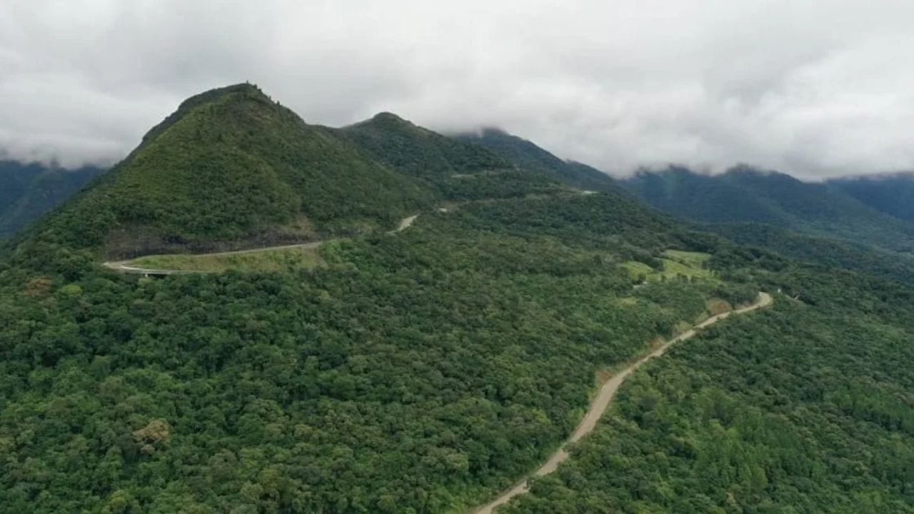 Serra da Rocinha recebe ciclismo em Timbé do Sul, fortalece turismo de aventura e testa rodovia após década de obras.