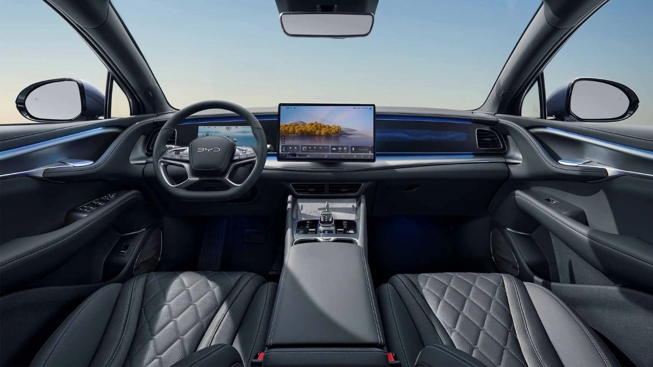 SUV elétrico da BYD Sealion 7 chega por R$ 339.990 com bateria Blade após sair de linha na China.