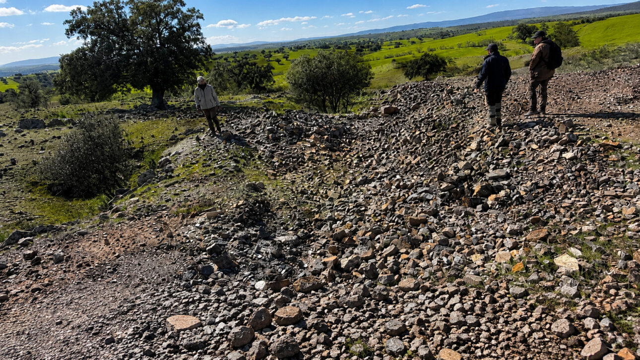 Seis minas da Idade do Bronze foram identificadas perto de Cabeza del Buey, na província de Badajoz, no sudoeste da Espanha. 