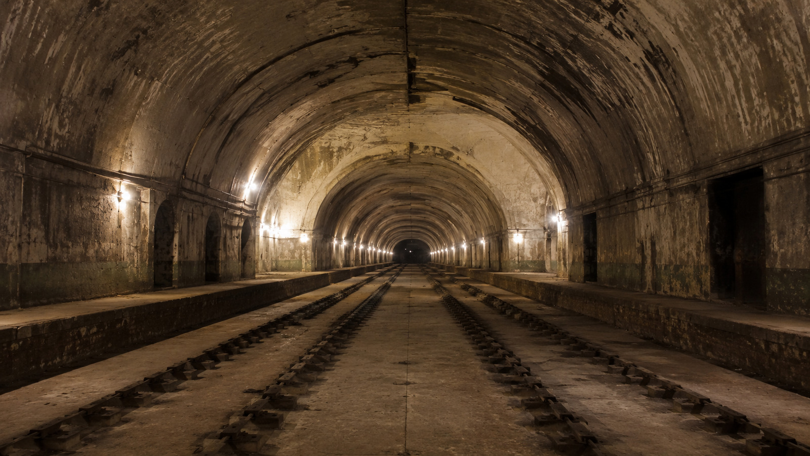 Metrô sob cidade nos EUA nunca funcionou