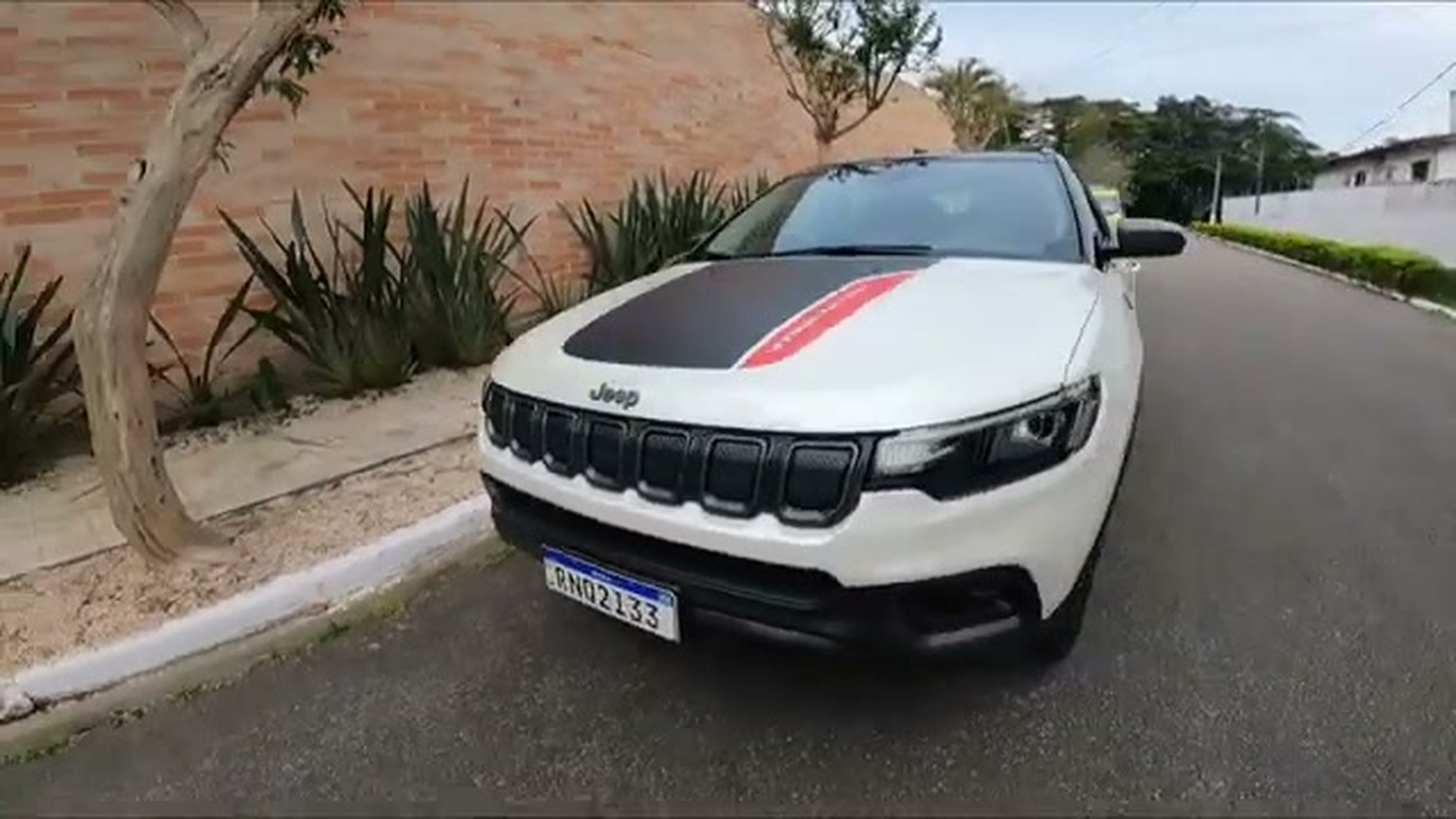 Boa sorte para revender: o carro a diesel usado de 5 a 15 anos virou o mais encalhado do pátio, com vendas caindo 12% num mês enquanto elétricos e híbridos usados disparam mais de 70% e roubam o comprador