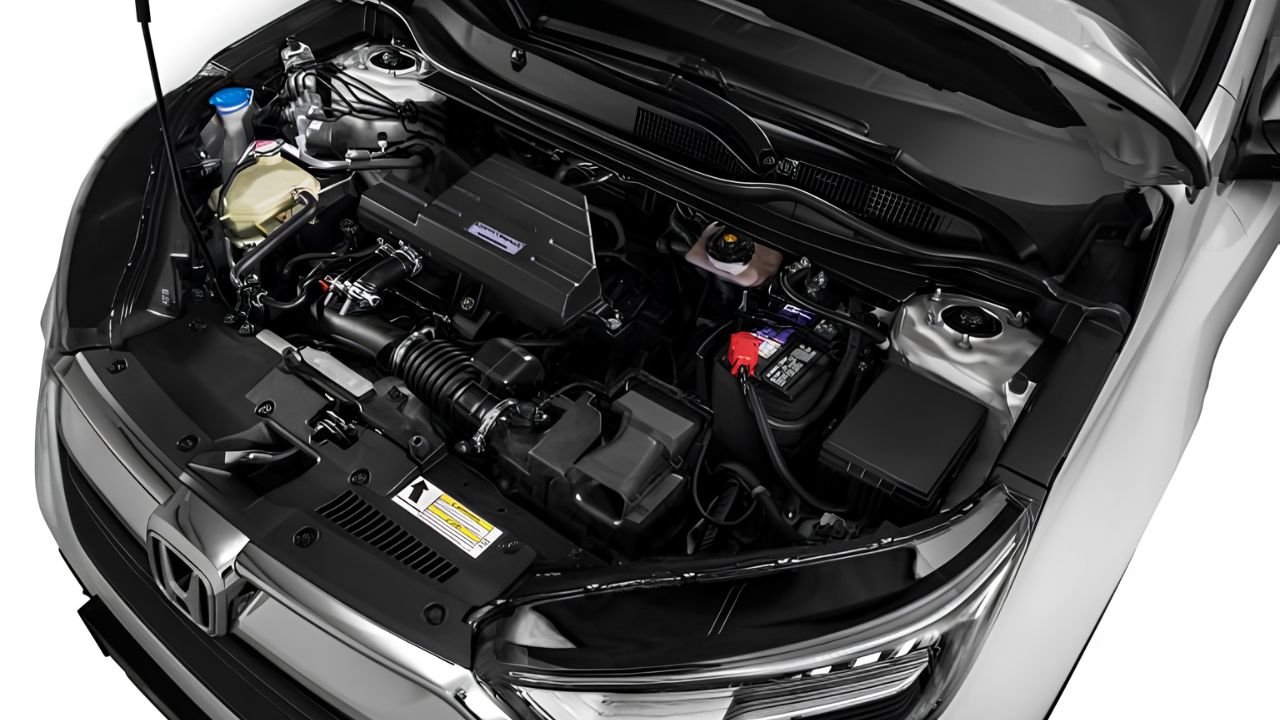 Honda CR-V Touring 2018 aparece por cerca de R$ 135 mil na Tabela Fipe, com motor turbo de 190 cv, tração integral e porta-malas de 522 litros.