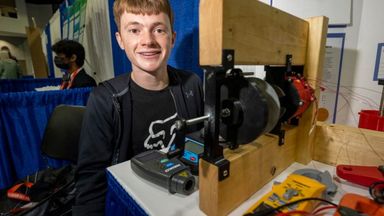 At 17, student creates electric motor without rare-earth magnets, improves torque and efficiency in experimental prototype and wins $75,000 prize at one of the world's largest science fairs
