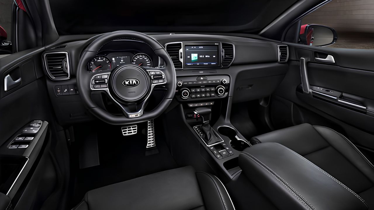 Kia Sportage 2019 EX 2.0 Flex automático tem preço médio de R$ 111.528, porta-malas de 503 litros, seis airbags e teto panorâmico.