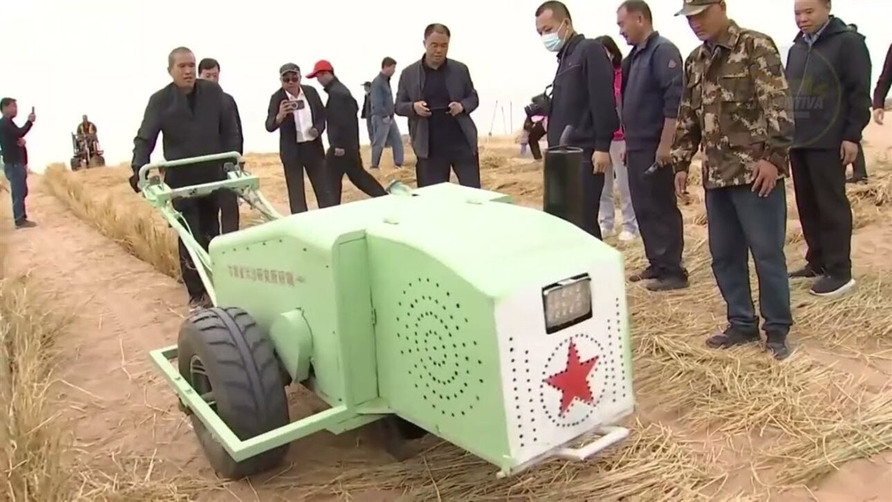 A planting machine works on soil recovery, combating desertification.
