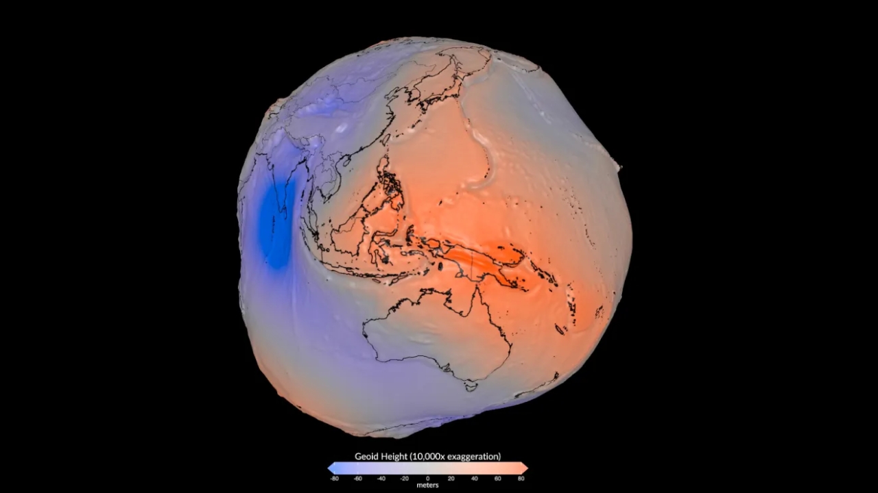 Geoide em 3D da Nasa mostra como diferenças na gravidade alteram a referência de altitude e revela a contribuição brasileira ao modelo.
