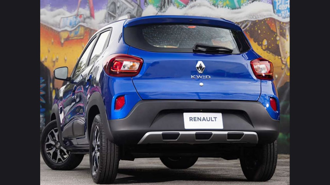 Conheça o Renault Kwid Outsider 2023, hatch usado que faz até 15,7 km/l, oferece porta-malas de 290 litros, boa lista de equipamentos e manutenção acessível por cerca de R$ 55 mil.