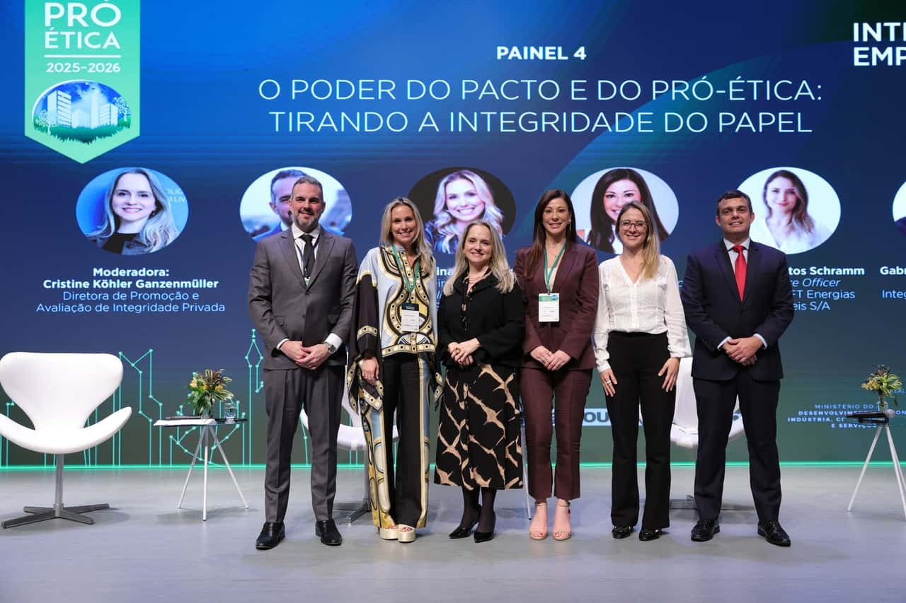 Representantes da Statkraft Brasil durante cerimônia do Programa Empresa Pró-Ética 2025-2026, promovido pela Controladoria-Geral da União (CGU), em Brasília.
