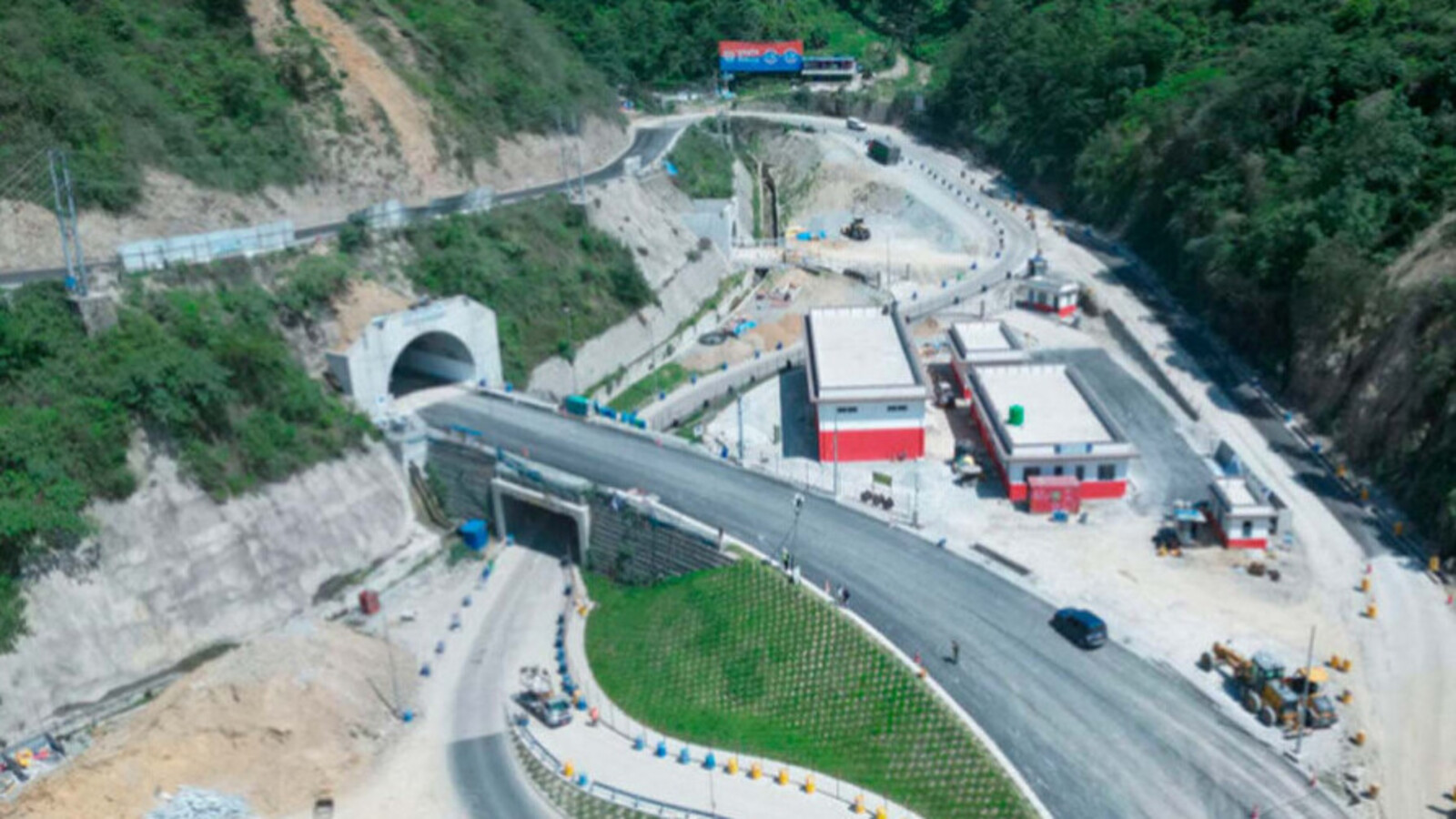 Nepal levou 79 meses e gastou cerca de US$ 145 milhões para concluir túnel rodoviário de 2,7 km que vai cortar a longa subida entre Nagdhunga e Sisnekhola e mudar o acesso ao Vale de Katmandu