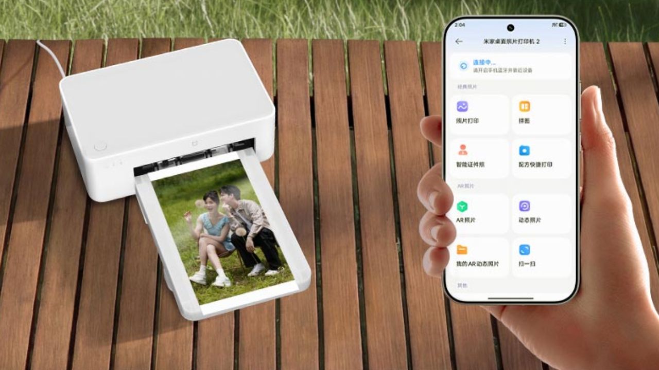 Xiaomi lança a Mijia Desktop Photo Printer 2 por 699 yuans, com Bluetooth 5.2, tinta preta extra, novos papéis e recursos no aplicativo.