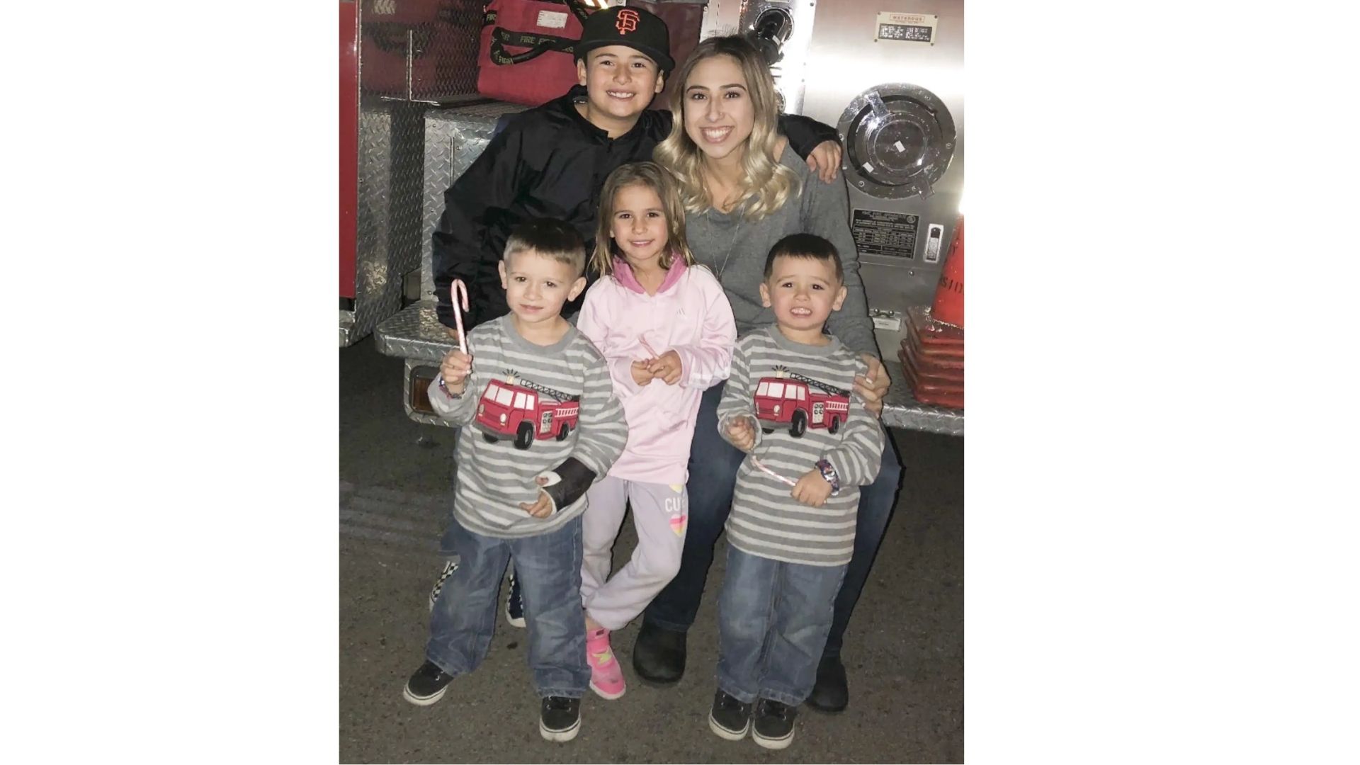 Baylee Laine assumiu quatro irmãos aos 19 anos, enfrentou dois anos de disputa pela guarda, adotou-os aos 21 e anos depois viralizou ao contar a trajetória em vídeo com 6 milhões de visualizações.