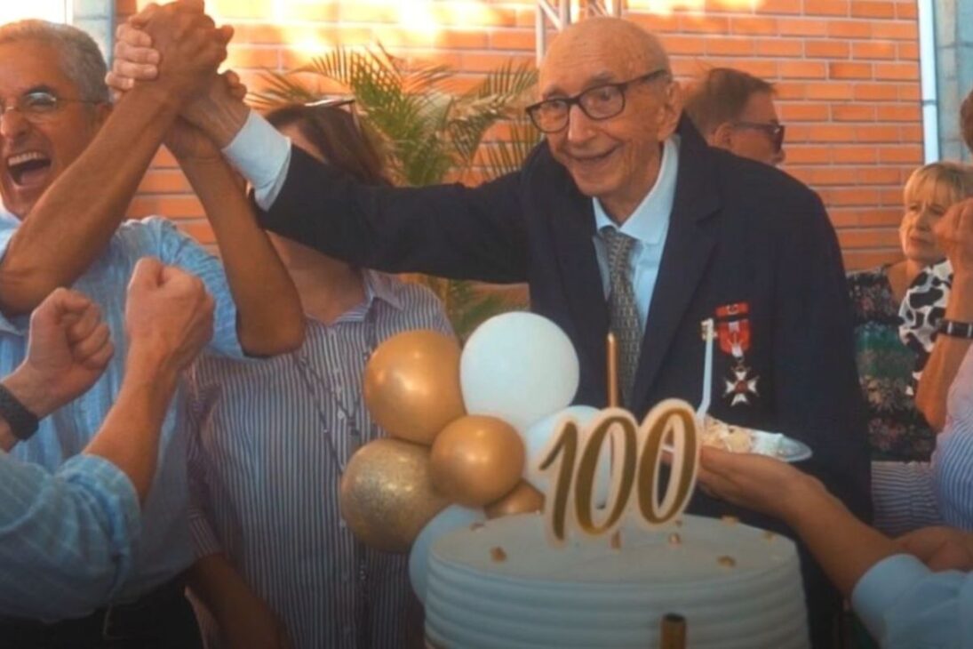 Brasileiro no Guinness por 84 anos na mesma empresa, Walter Orthmann começou aos 15 em 1938, dirigia ao escritório aos 100 e morreu aos 102
