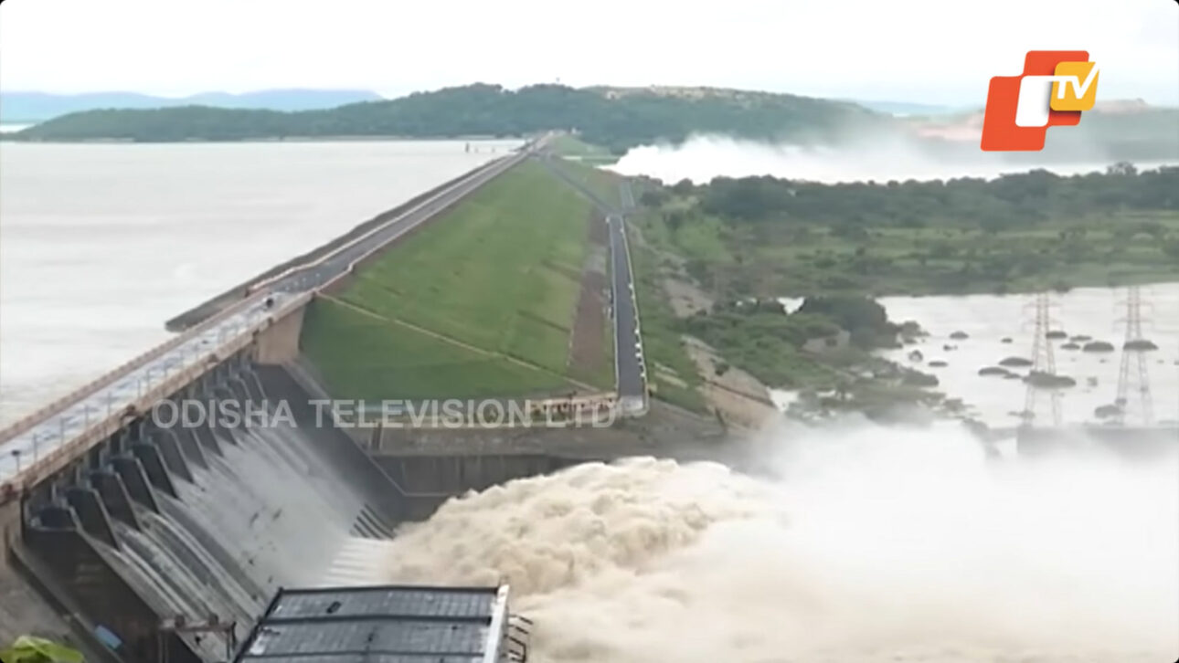 Mega barragem na Índia se aproxima do limite