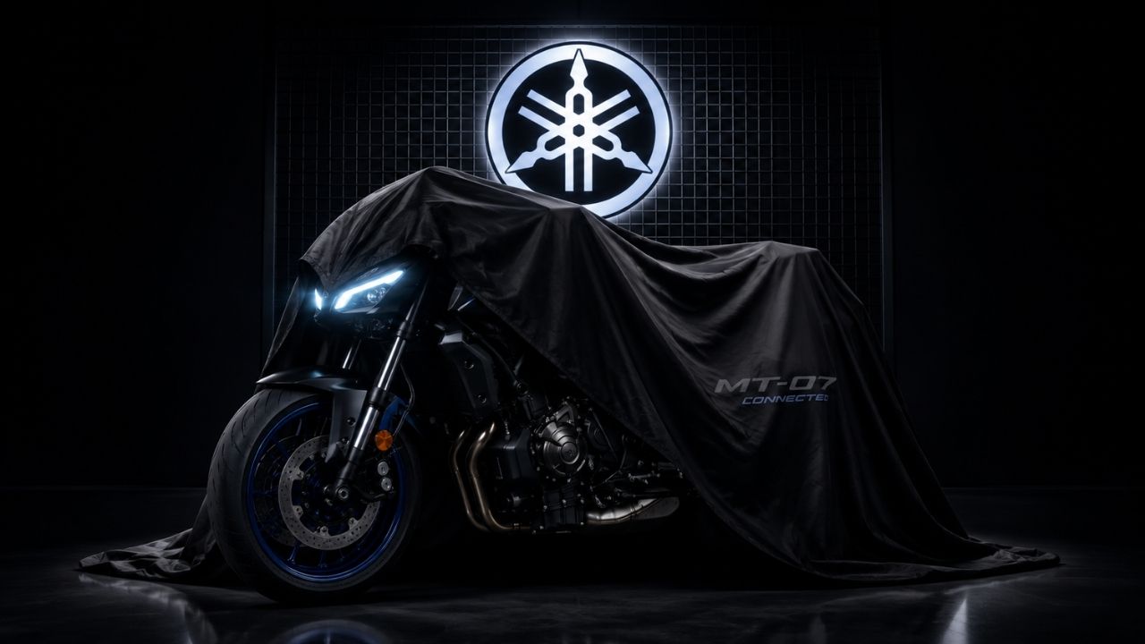 Com 73,4 cv para mover apenas 183 kg, a Yamaha MT-07 transforma baixo peso em aceleração, retomadas e curvas mais rápidas, sem abrir mão do uso diário, graças ao motor CP2 de 689 cc, acelerador eletrônico, embreagem assistida, suspensão ajustável e painel TFT de cinco polegadas com conectividade