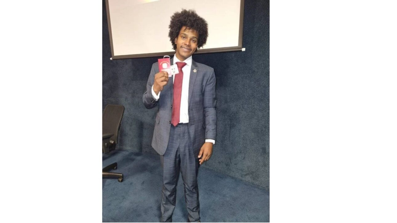 Ele chegou a Brasília aos 17 anos, dormiu na Rodoviária e viveu de esmolas; em maio de 2022 recebeu a carteira da OAB e quer ser defensor público.