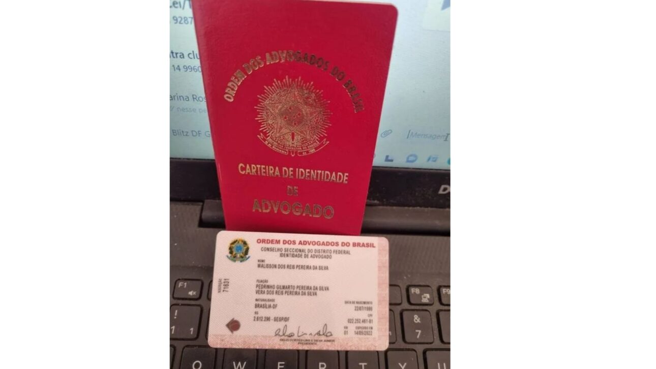 Ele chegou a Brasília aos 17 anos, dormiu na Rodoviária e viveu de esmolas; em maio de 2022 recebeu a carteira da OAB e quer ser defensor público.
