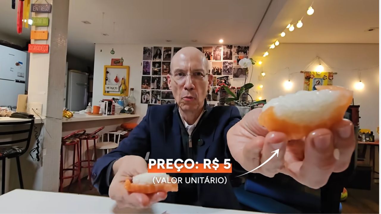 Ele desmontou dois sushis e achou a conta escondida do rodízio japonês: no barato o arroz pesa 20 gramas e o salmão 10, no caro é o contrário, e essa inversão de 10 gramas explica por que um restaurante cobra 85 reais e o outro 200 pela mesma promessa de comer à vontade