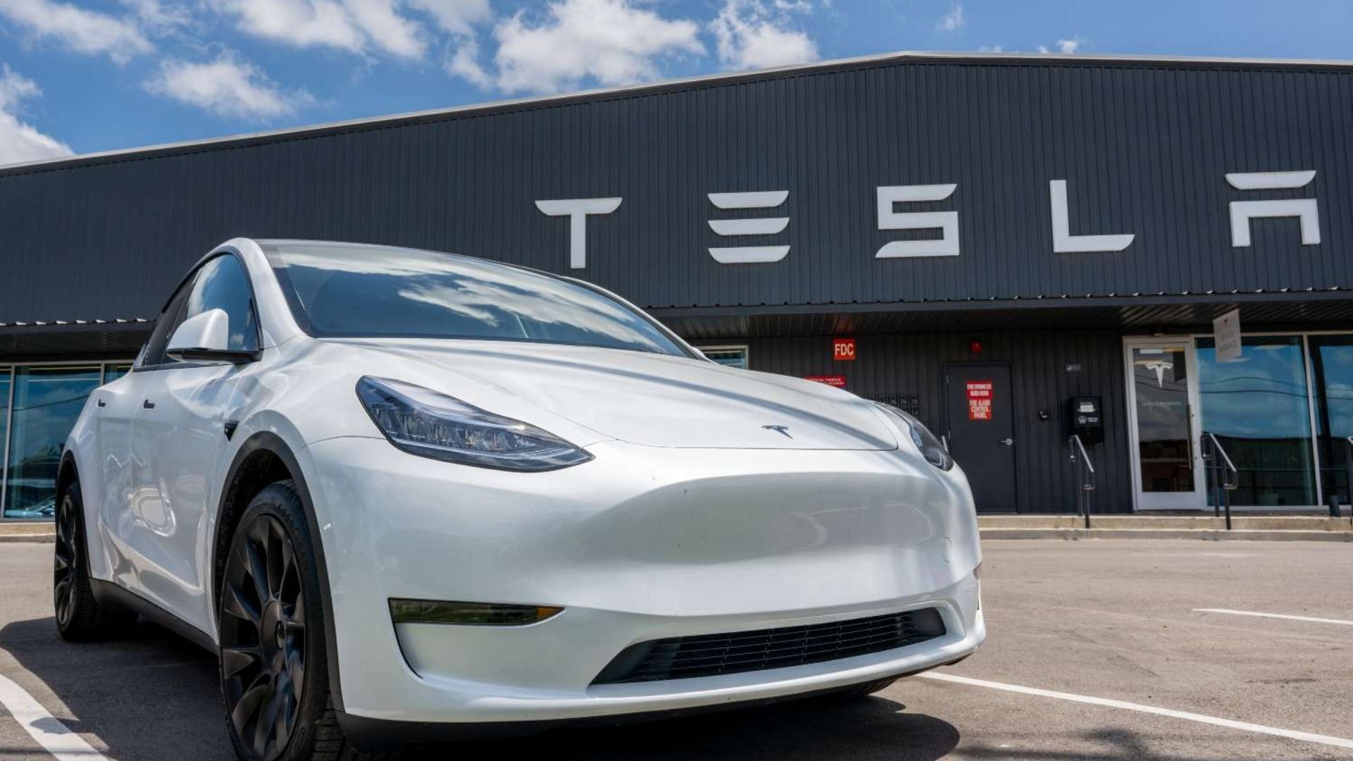 Fortuna de Elon Musk chega a US$ 870 bilhões após estreia da SpaceX na Bolsa e supera o PIB anual de 11 dos 12 países da América do Sul, ficando abaixo apenas do Brasil.