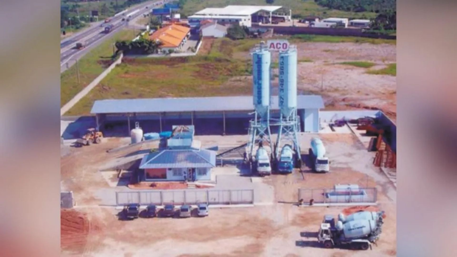 1999: A filial de Itajaí começa a operar. (Foto: Divulgação)