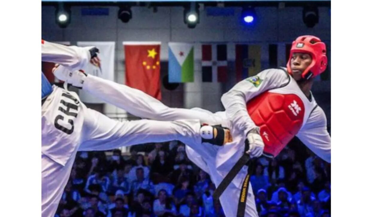 Henrique Marques começou no taekwondo aos 8 anos em projeto social, superou uma arritmia aos 19 e tornou-se campeão mundial aos 21, com o sonho de melhorar a vida da mãe. Foto: World Taekwondo