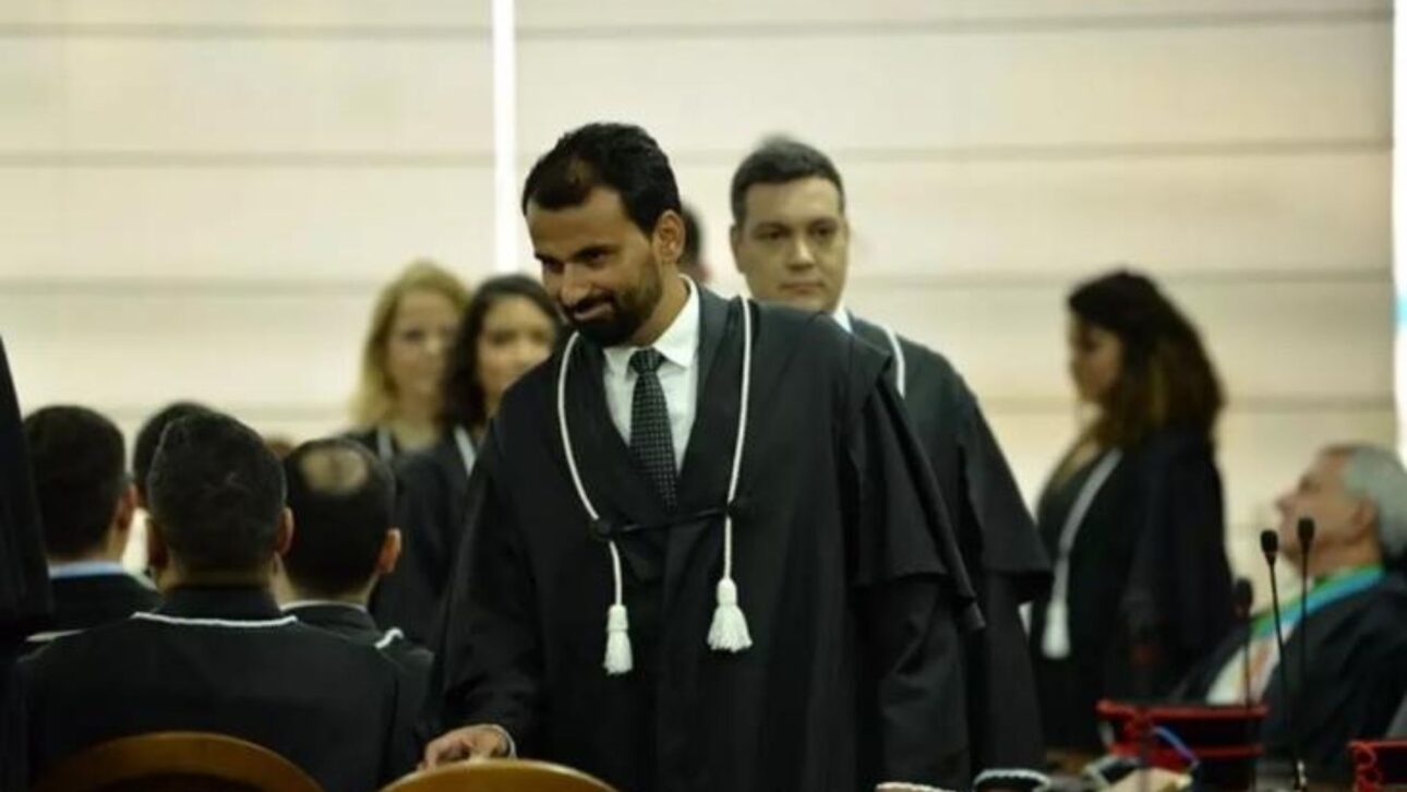 Ex-pedreiro retomou os estudos pela EJA, cursou Direito com Fies e virou juiz em Rondônia aos 39 anos, após ser agente penitenciário.