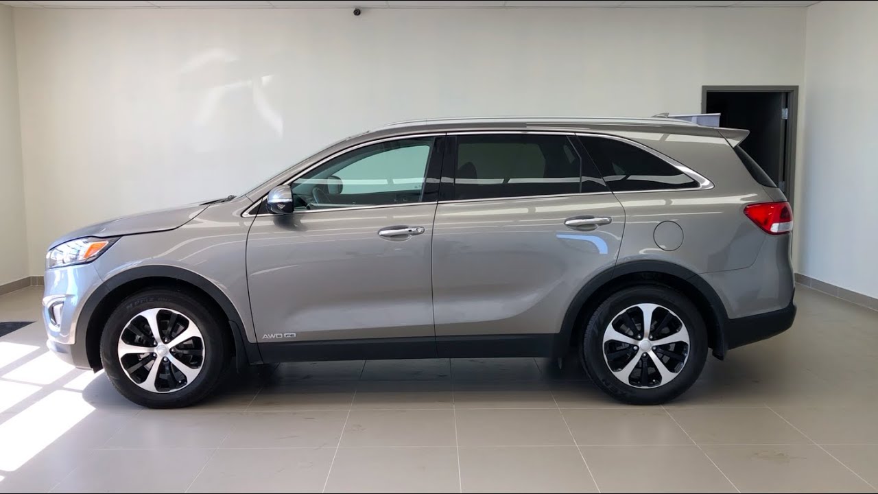 Kia Sorento 2018 V6 AWD tem FIPE de R$ 135,2 mil, sete lugares, 280 cv e câmbio automático de oito marchas, valor inferior ao preço oficial do Renault Kardian Iconic 0 km.