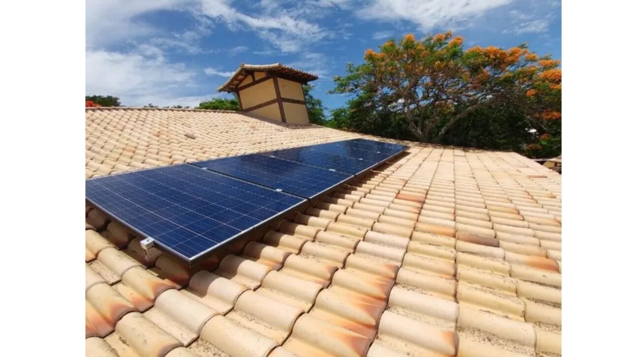 Instalar 5 placas de energia solar custa de R$ 14 mil a R$ 22 mil; veja quanto pesa cada etapa, do inversor à mão de obra, e o que encarece a obra.