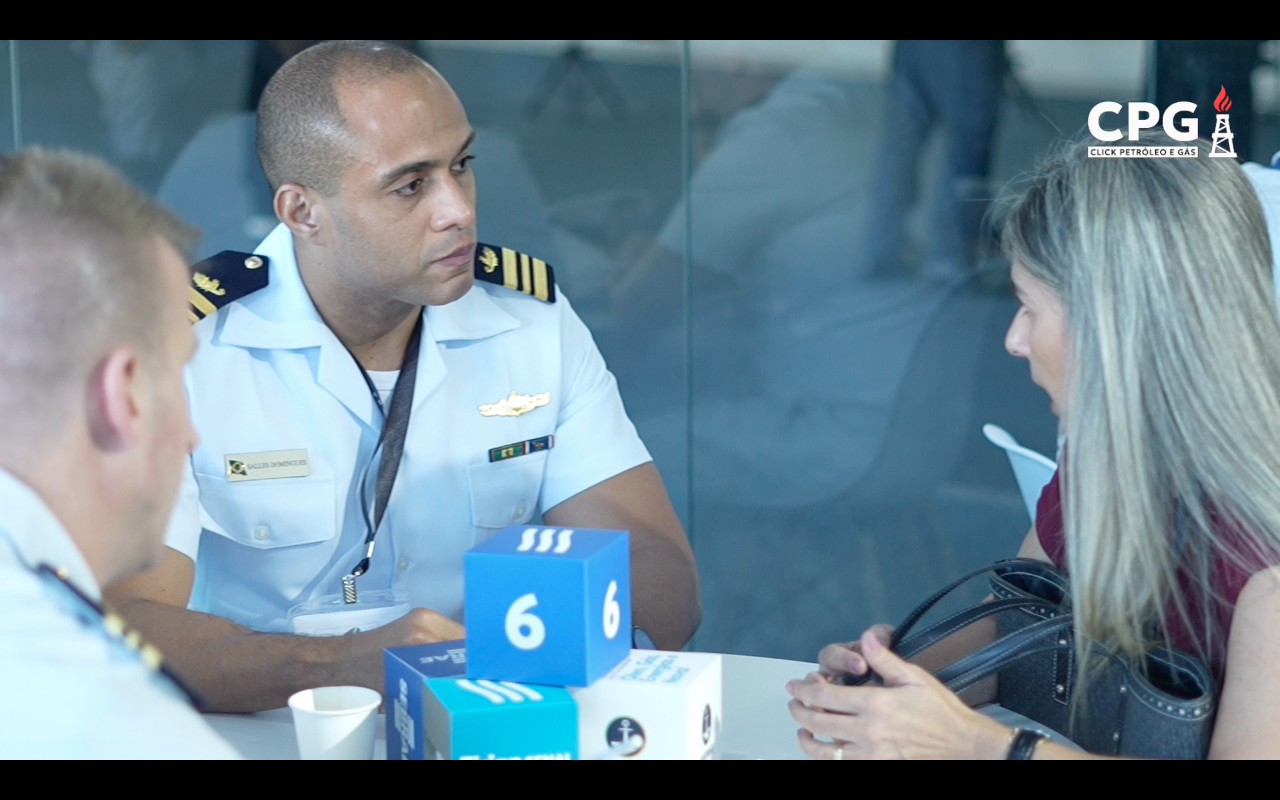 Representantes da Marinha do Brasil, Firjan SENAI, Sebrae Rio e empresas fornecedoras participam da Rede de Oportunidades durante a Navalshore 2026.