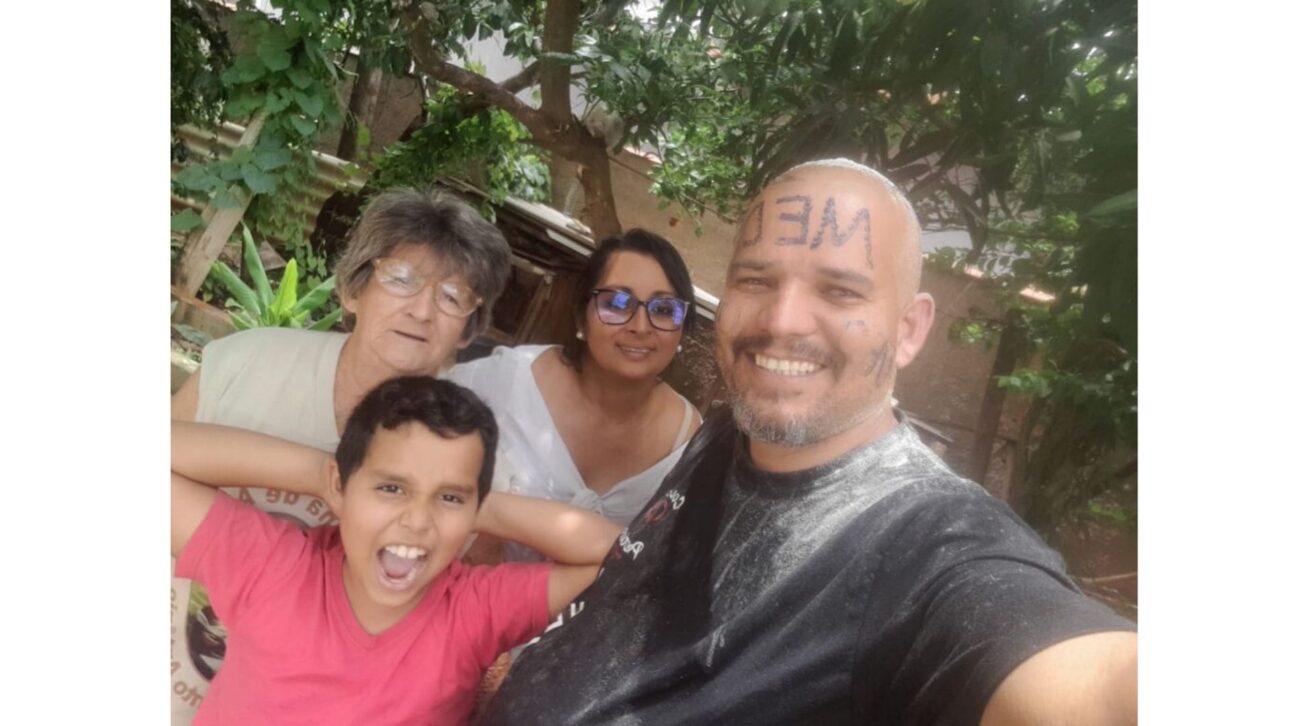 Medicina na UFG virou realidade para Aluísio Gustavo aos 40, após nove anos de cursinho e trabalho vendendo algodão doce e brinquedos.