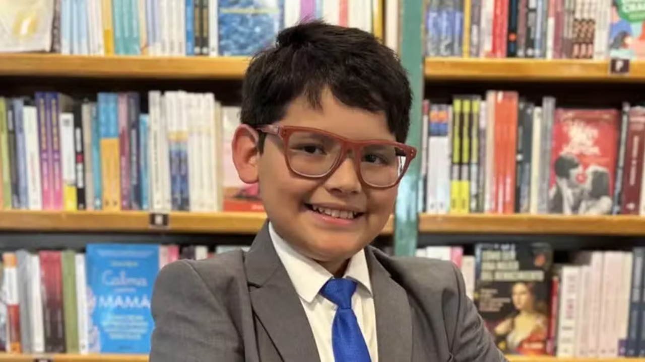 David Camacho tem QI 162, estuda idiomas, passou por treinamento ligado à Nasa e criou um projeto após sofrer bullying na escola. Foto: BBC