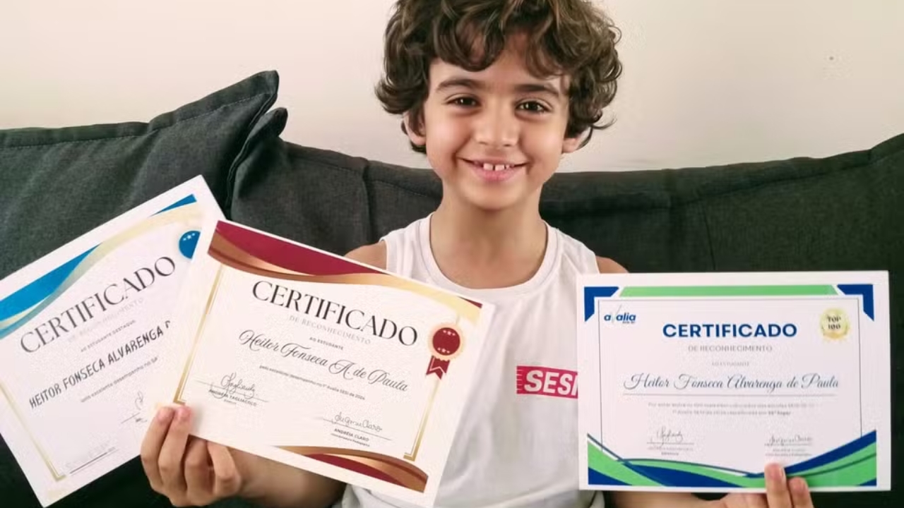 Heitor teve altas habilidades confirmadas após avaliação de QI, entrou para a Mensa e passou a receber acompanhamento educacional individualizado.