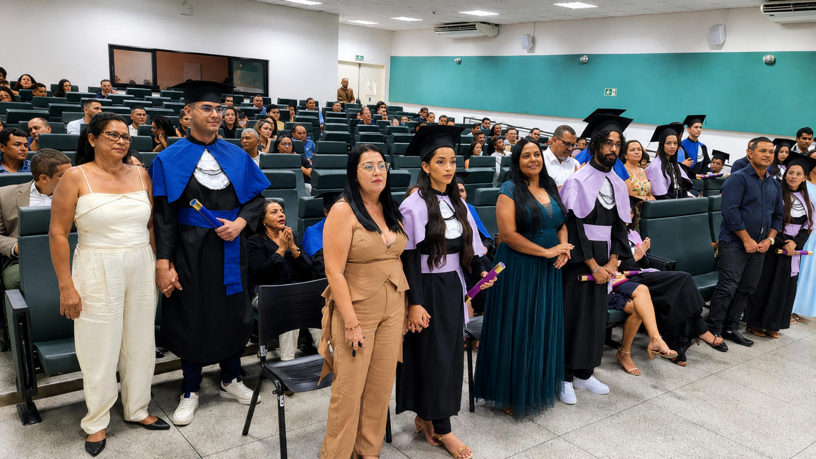 dez estudantes se levantaram ao mesmo tempo