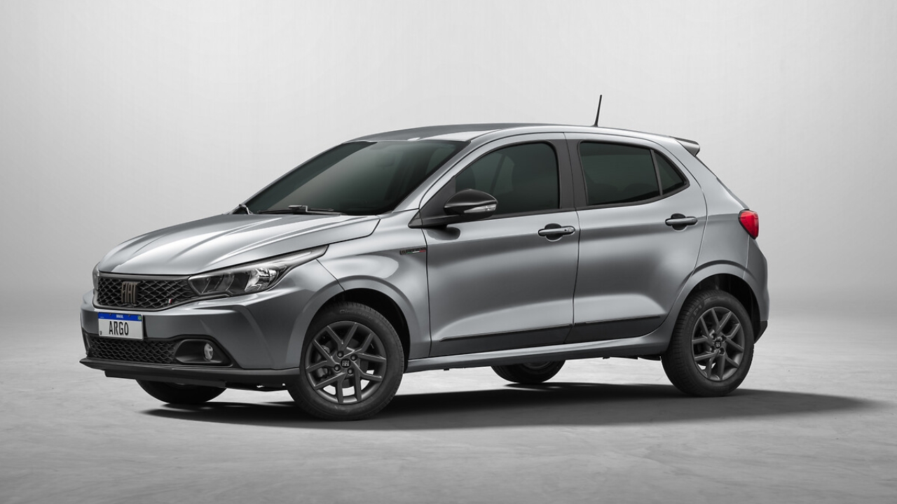 Descubra o Fiat Argo S-Design 1.3 CVT 2023, hatch automático por menos de R$ 77 mil. Confira preço FIPE, consumo, espaço e equipamentos!
