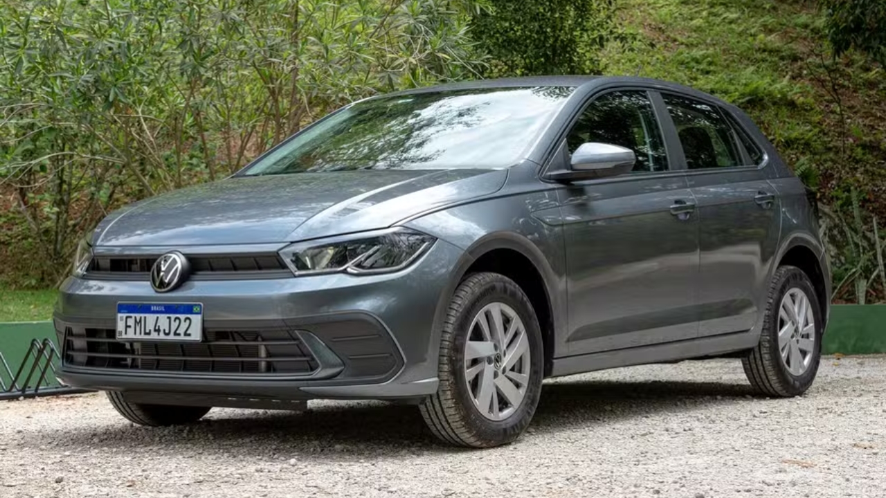 Volkswagen Polo 2023 aparece na Fipe de agosto de 2026 por R$ 76.589, com motor 1.0 turbo, até 116 cv e consumo de 16,5 km/l.