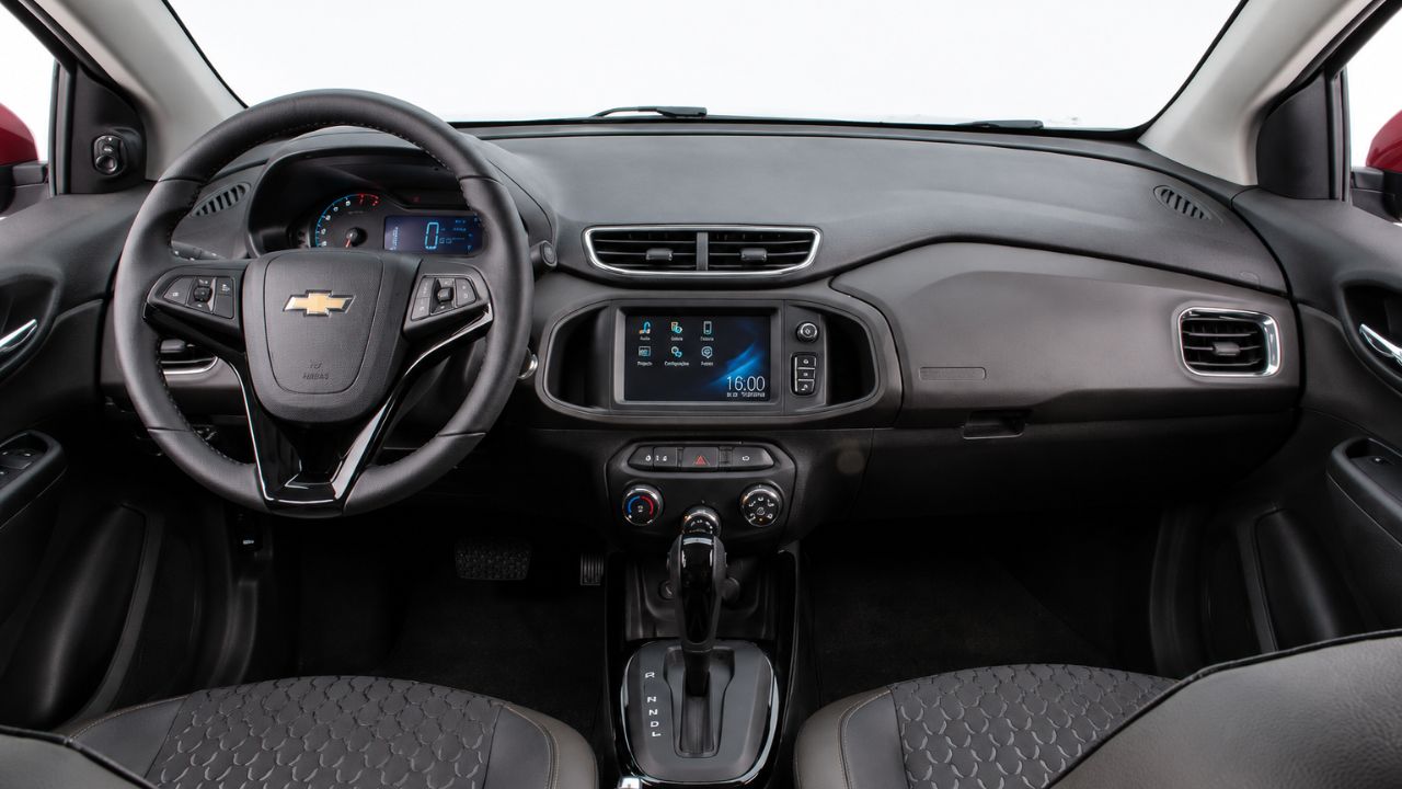 Chevrolet Prisma LTZ 2017 custa R$ 61.166 na Fipe de setembro de 2026 e reúne câmbio automático, motor 1.4 flex e porta-malas de 500 litros.